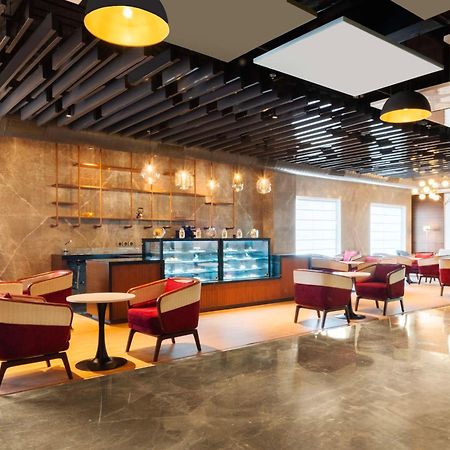 Radisson Hotel Vrindávan Kültér fotó