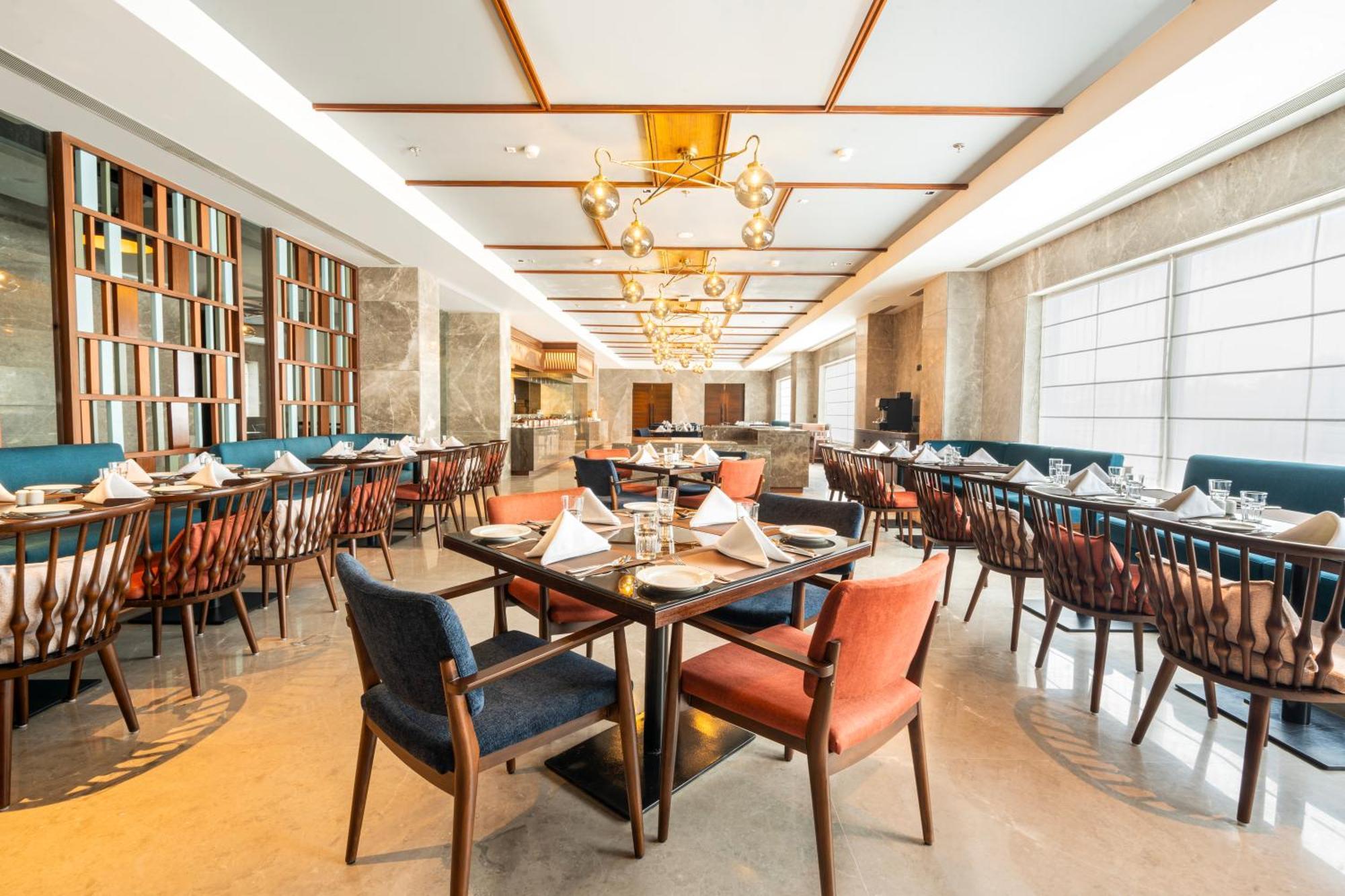 Radisson Hotel Vrindávan Kültér fotó
