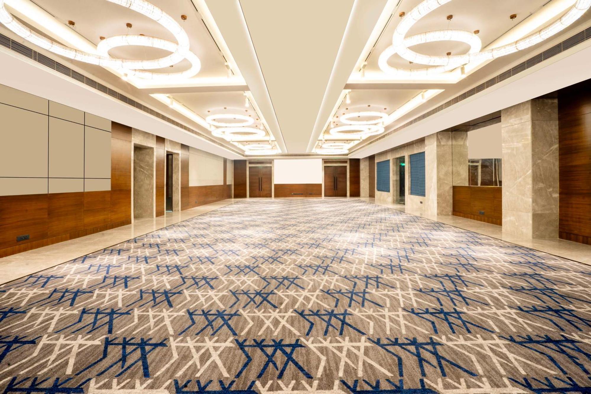 Radisson Hotel Vrindávan Kültér fotó